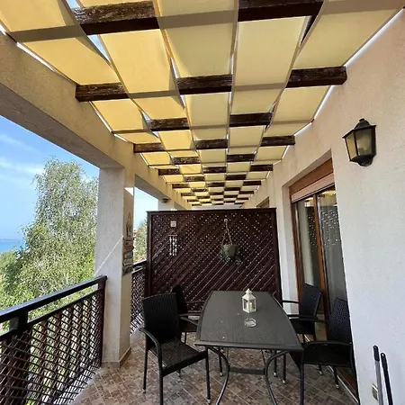 Cosy With Sea View In Santa Marina Sosopol
