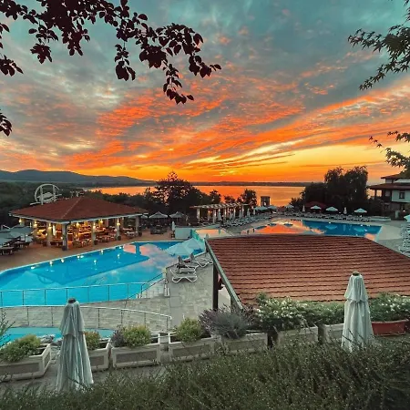 Appartamento Cosy With Sea View In Santa Marina